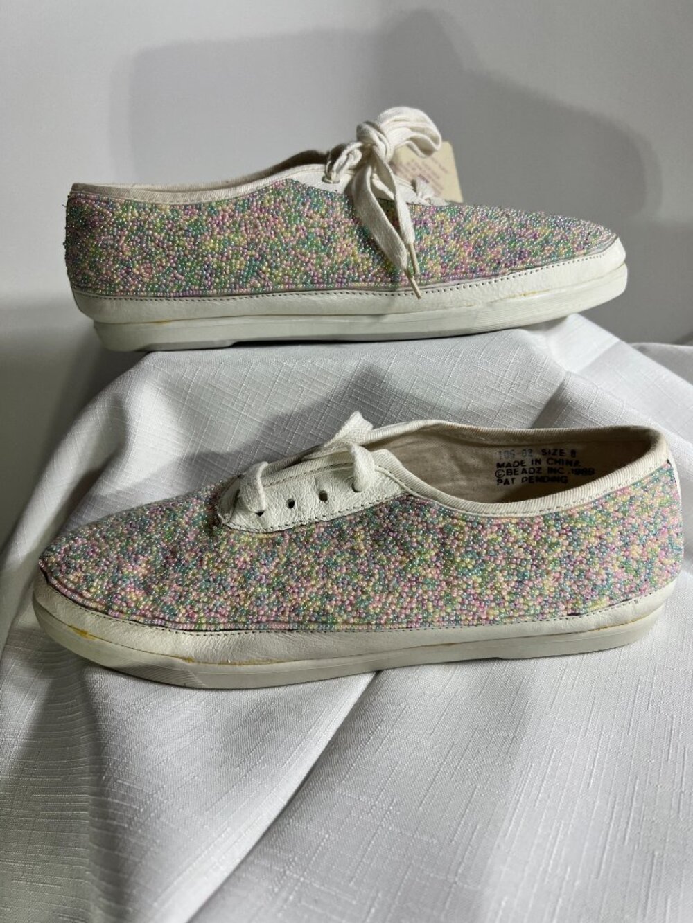 VTG 1989 BEADZ Deadstock Pastel Rainbow Beaded Sneakers Sz 8 - Picture 4 of 12